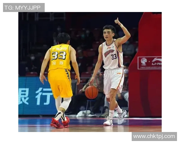 上海篮球队比赛经验引发热议球迷观点各异分析深入 上海篮球队比赛经验引发热议球迷观点各异分析深入