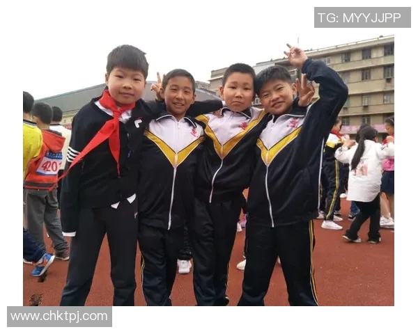 成都街舞队反击赛场的得与失展现了团队精神与个人风采的完美结合 成都街舞队反击赛场的得与失展现了团队精神与个人风采的完美结合