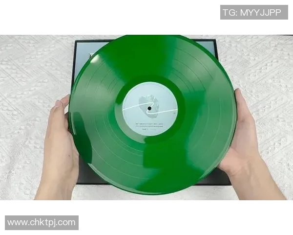 古铁雷斯的传奇人生与音乐之路：从街头艺人到国际巨星的蜕变故事