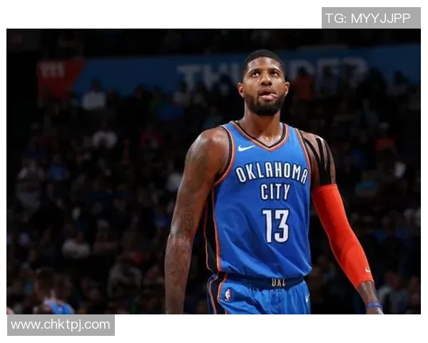 雷霆与猛龙精彩对决前场回放分析揭示比赛关键时刻与战术布局 雷霆与猛龙精彩对决前场回放分析揭示比赛关键时刻与战术布局