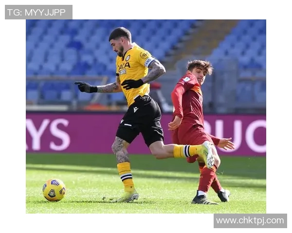 阿尔克马与马里乌波的精彩对决揭示足球战术与团队协作的魅力