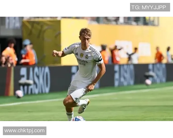 多特蒙德与皇家马德里激战在即球迷期待巅峰对决的精彩瞬间