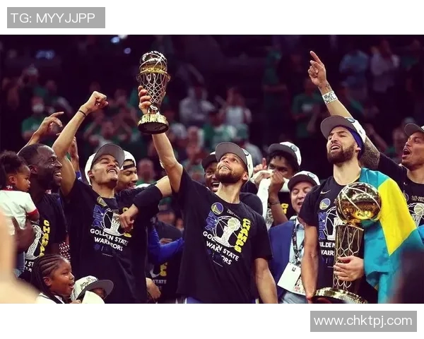 首轮对决快船勇士激战正酣谁能晋级下一轮争夺总冠军荣耀