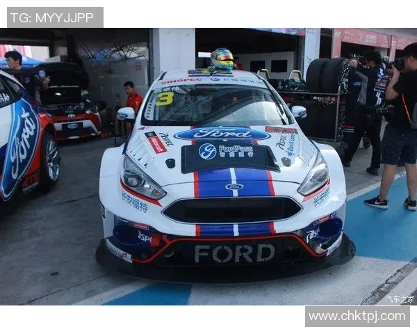 鲍尔与福克斯精彩对决集锦展现篮球技巧与激情碰撞