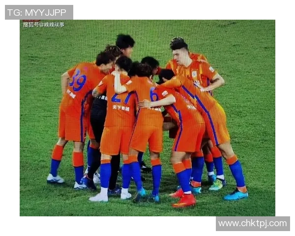 杭州篮球队团队协作引发热议球迷对战术配合与球员表现展开激烈讨论